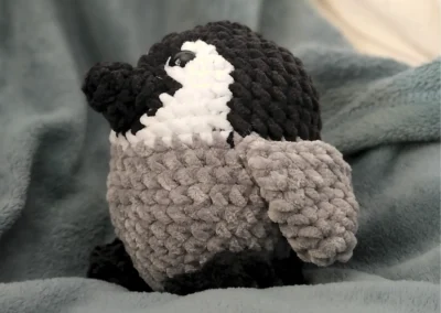 Peluche crochet pingouin